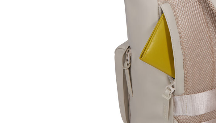 Verstecktes Rückenfach