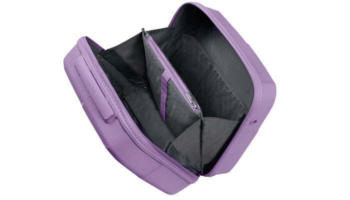 Komplett ausgestatteter Innenraum