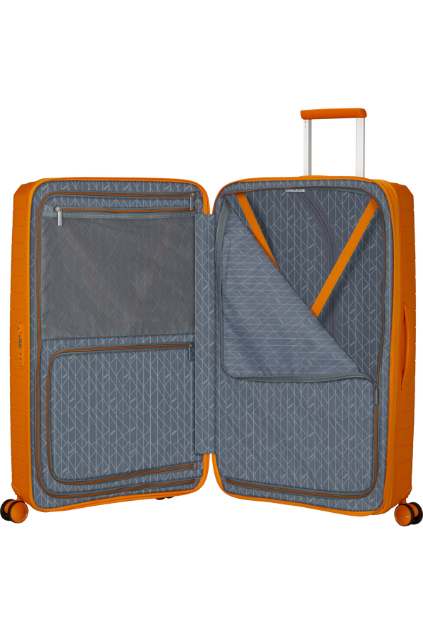 American Tourister Fastforward Spinner 78/29 TSA EXP 78cm  Radiant Orange American Tourister Fastforward Spinner 78/29 TSA EXP 78cm  Radiant Orange