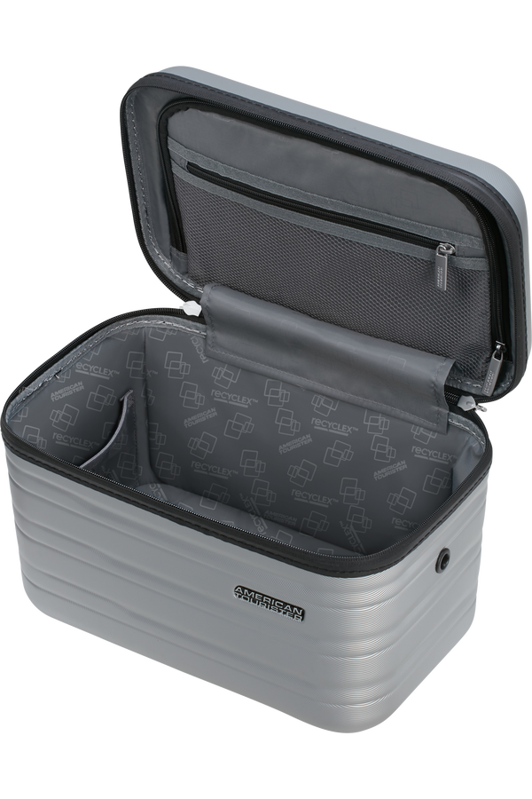 Away beauty case top